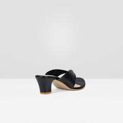 WOMEN BLACK SOLID BLOCK HEELS CHAPPALS/SANDALS